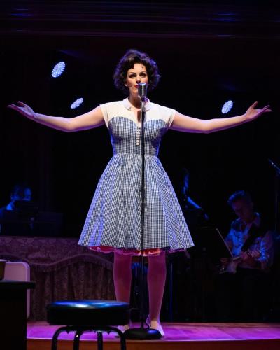 Cayman Ilika in Always… Patsy Cline at Taproot Theatre. Photo by Robert Wade.